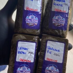 Frozen Smoky Farm Hash | Premium Static Sift Hash Concentrate